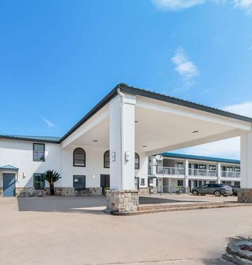 Best Western George West Executive Inn
