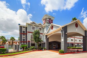 Best Western Plus Northwest Inn & Suites