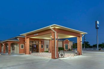 Best Western Windwood Inn & Suites