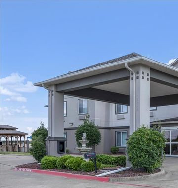 Best Western Limestone Inn & Suites