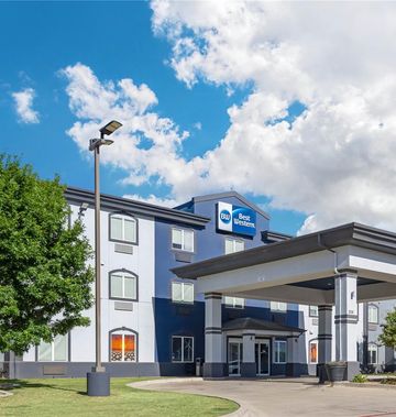 Best Western South Plains Inn & Suites