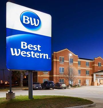 Best Western Lockhart Hotel & Suites