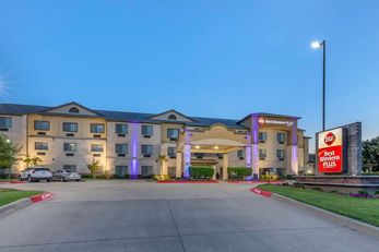 Best Western Plus Mansfield Inn & Suites