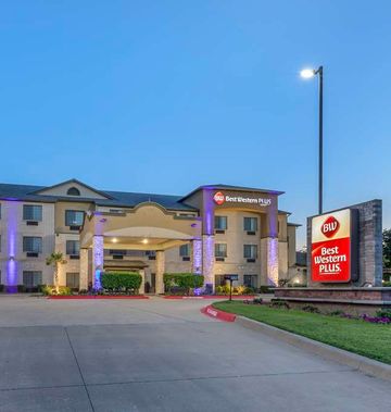 Best Western Plus Mansfield Inn & Suites