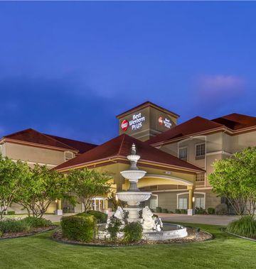 Best Western Plus Monica Royale Inn Stes