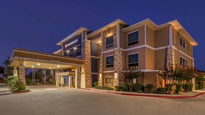 Best Western Plus Lytle Inn & Suites