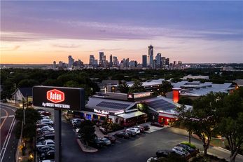 Aiden by Best Western Austin City Hotel