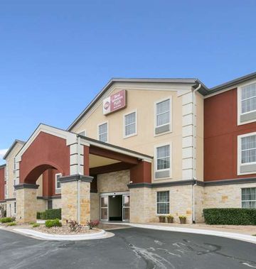 Best Western Plus Georgetown Inn & Stes