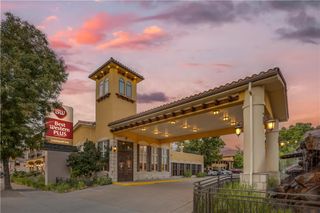 Best Western Plus Greenwell Inn