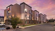 Best Western Plus Airport Inn & Suites