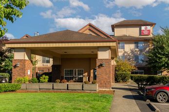 Best Western Plus Park Place Inn & Suite