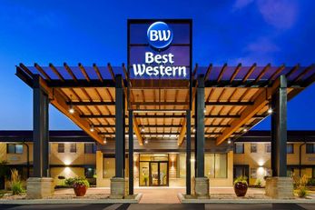 Best Western West Towne Suites