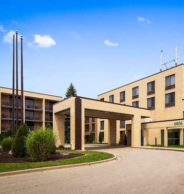 Best Western East Towne Suites