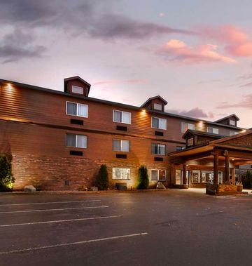 Best Western Plus Concord Inn