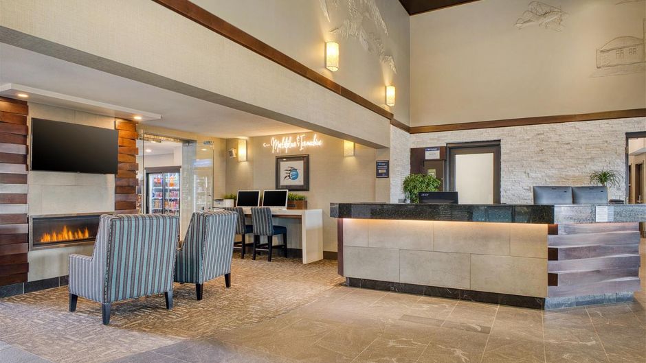 Best Western Plus City Centre Inn Lobby