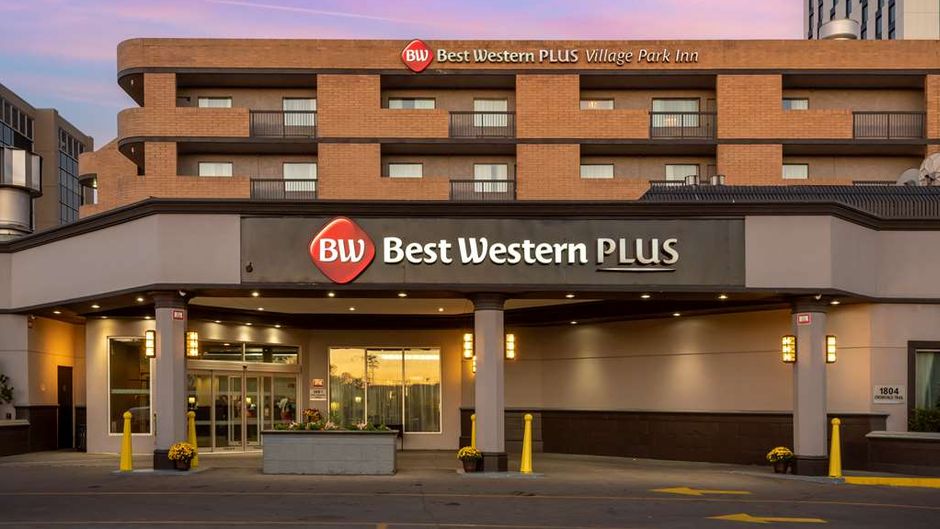 Best Western Plus Village Park Inn Exterior