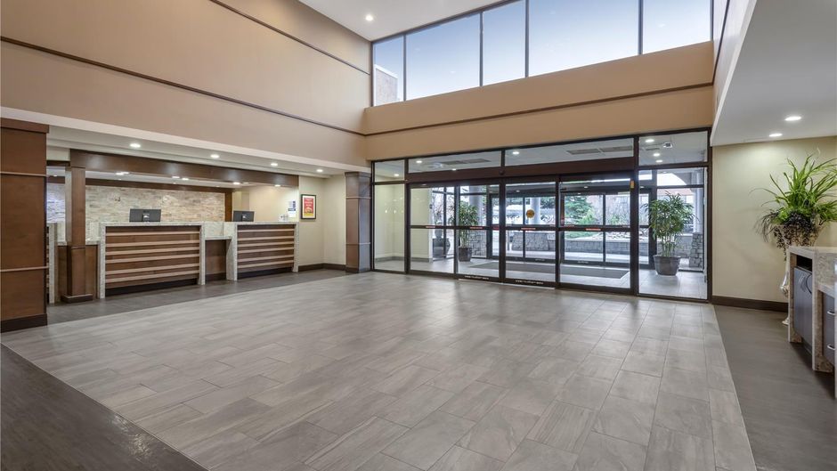 Best Western Plus Port O'Call Hotel Lobby