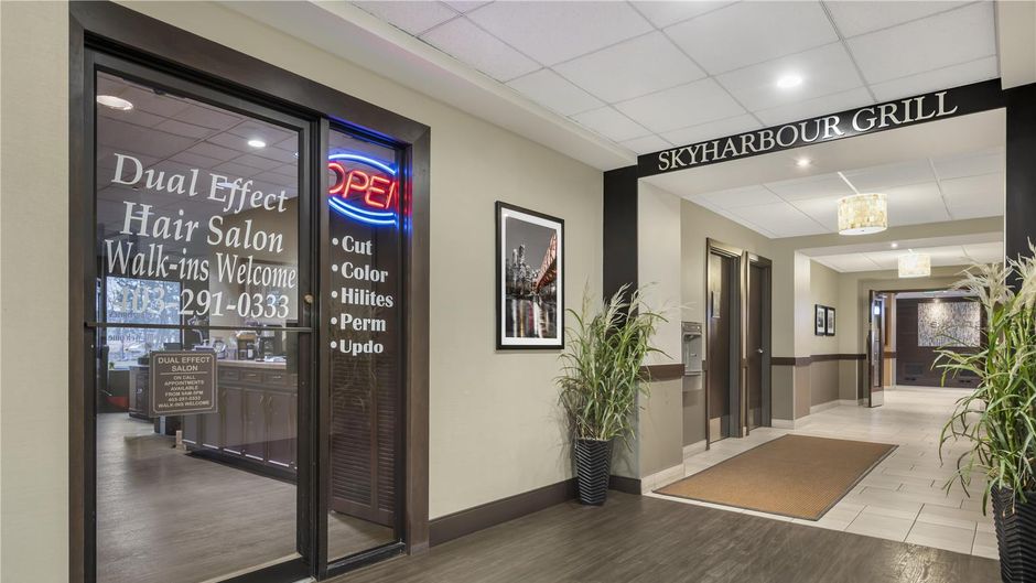 Best Western Plus Port O'Call Hotel Spa