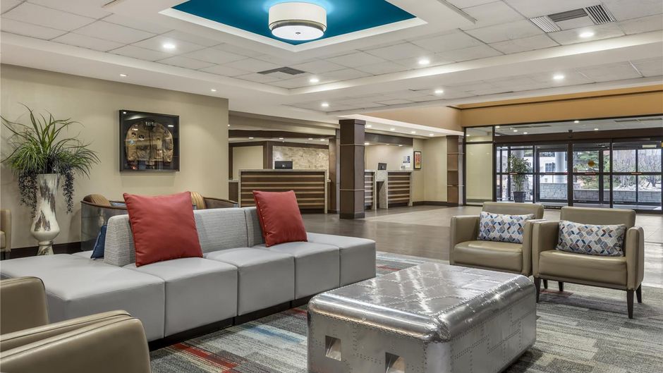Best Western Plus Port O'Call Hotel Lobby