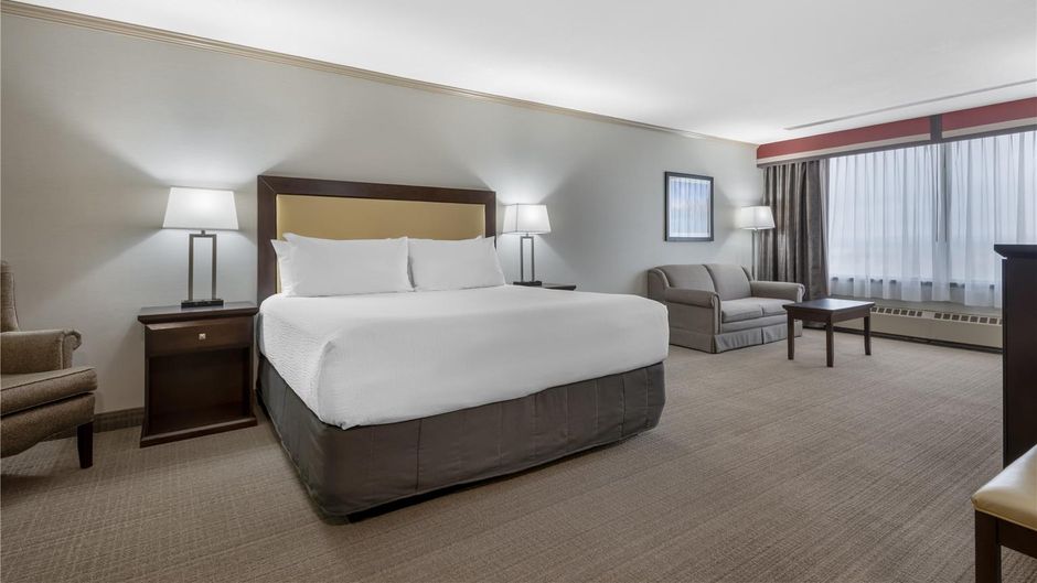 Best Western Plus Port O'Call Hotel Room