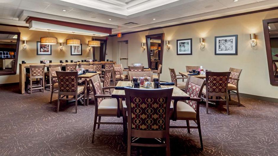 Best Western Premier Denham Inn & Suites Restaurant
