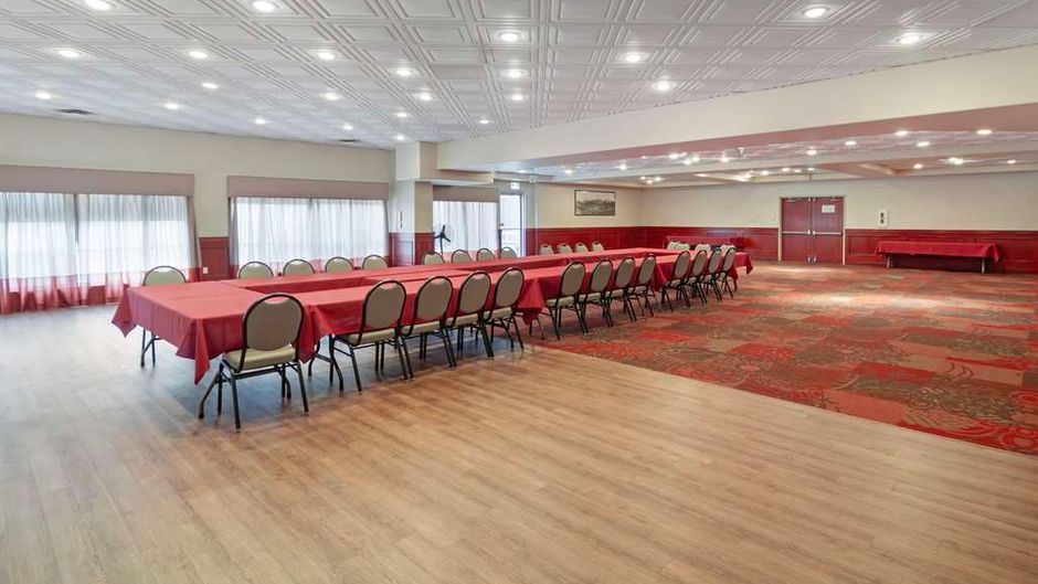 Best Western High Road Inn Meeting