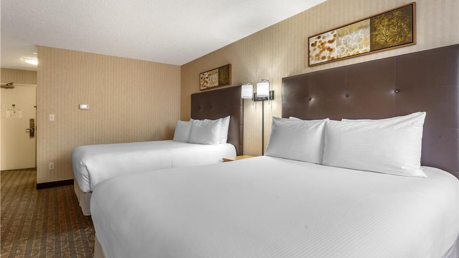 Best Western Cold Lake Inn Room