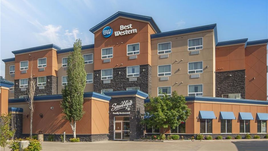 Best Western Cold Lake Inn Exterior