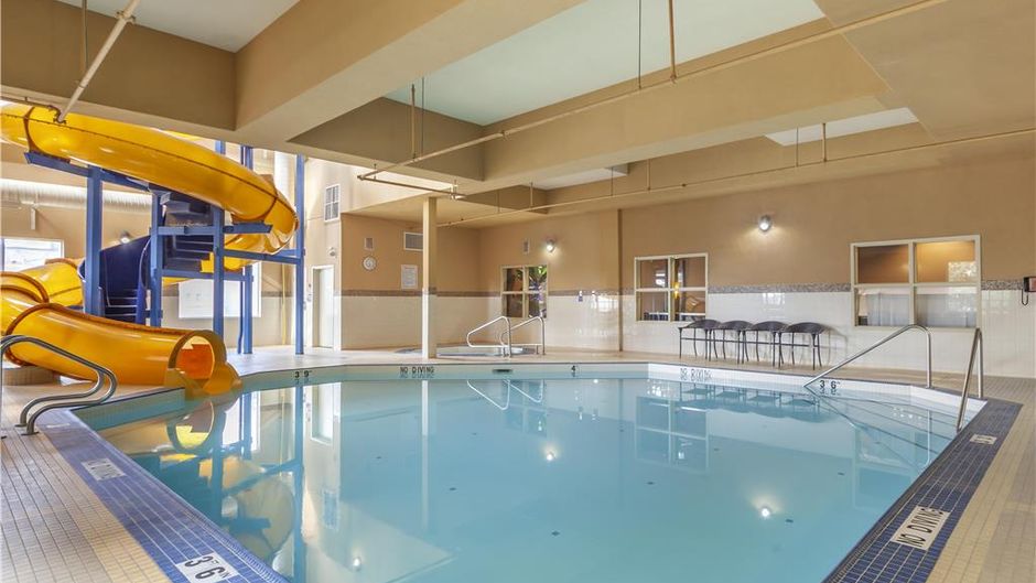 Best Western Cold Lake Inn Pool