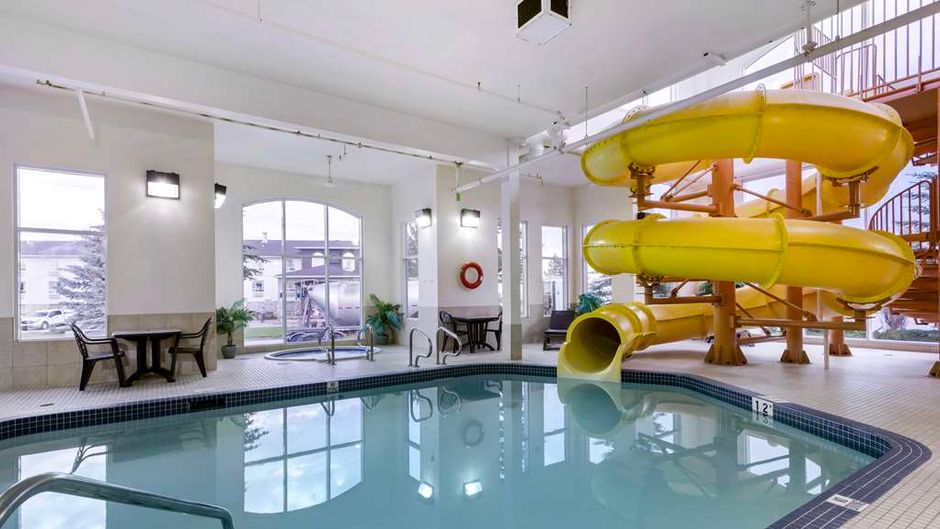 Best Western Rocky Mtn House Inn & Stes Pool