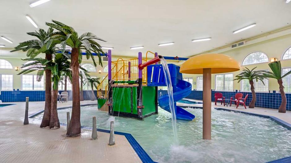 Best Western Plus Mirage Hotel & Resort Pool