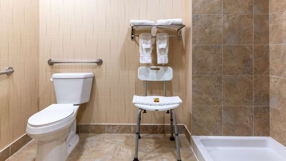 Best Western Plus South Edmonton Inn/Ste Room