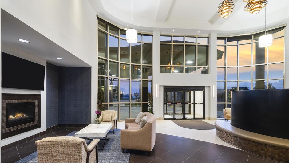Best Western Premier Freeport Inn/Stes Lobby