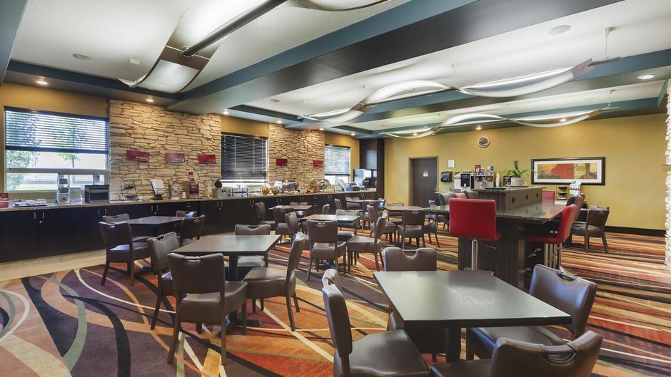 Best Western Plus Sherwood Inn & Suites Restaurant