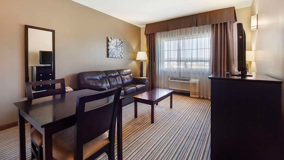 Best Western Plus Peace River Hotel Room