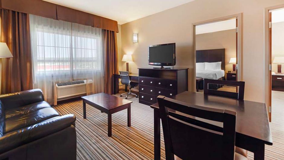 Best Western Plus Peace River Hotel Room