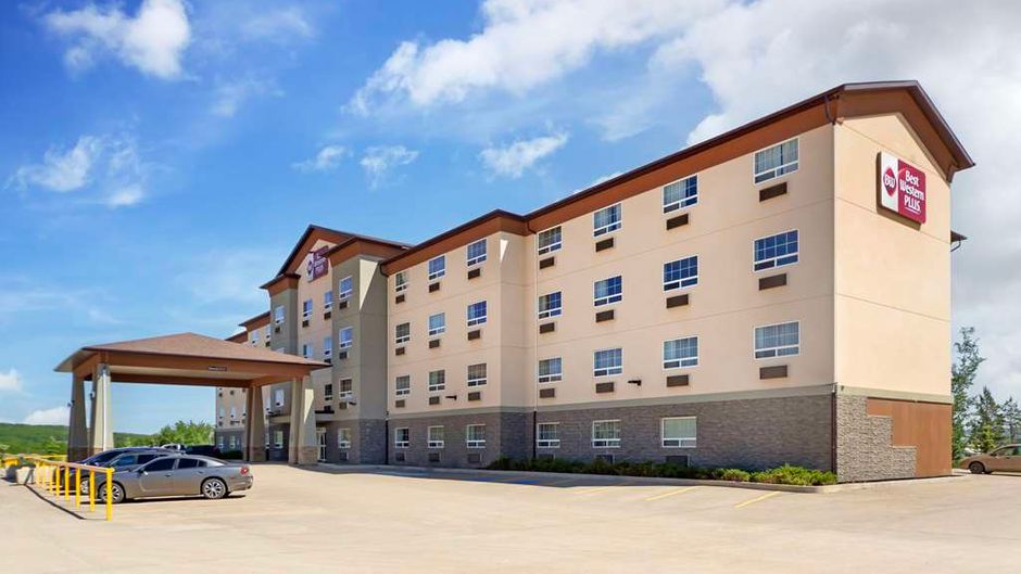Best Western Plus Peace River Hotel Exterior