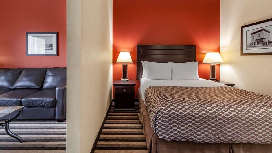 Best Western Plus Meridian Hotel Room