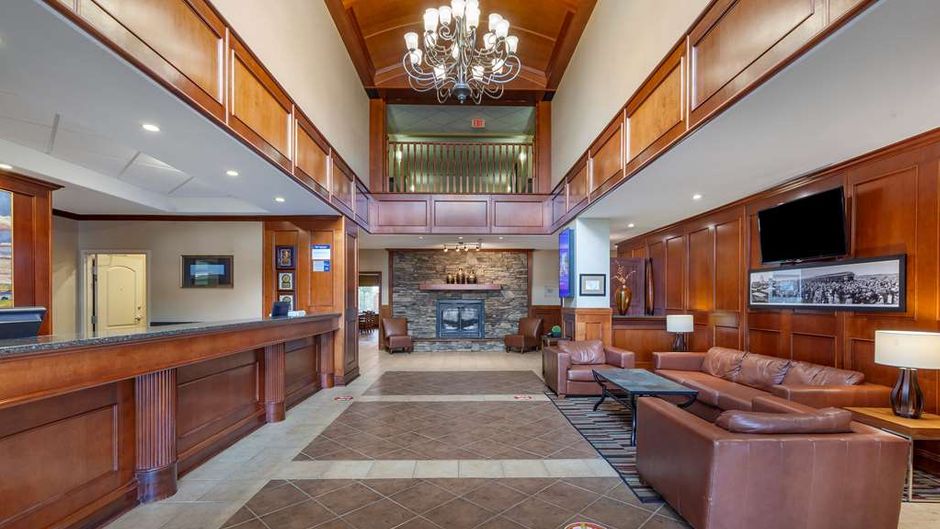 Best Western Plus Meridian Hotel Lobby