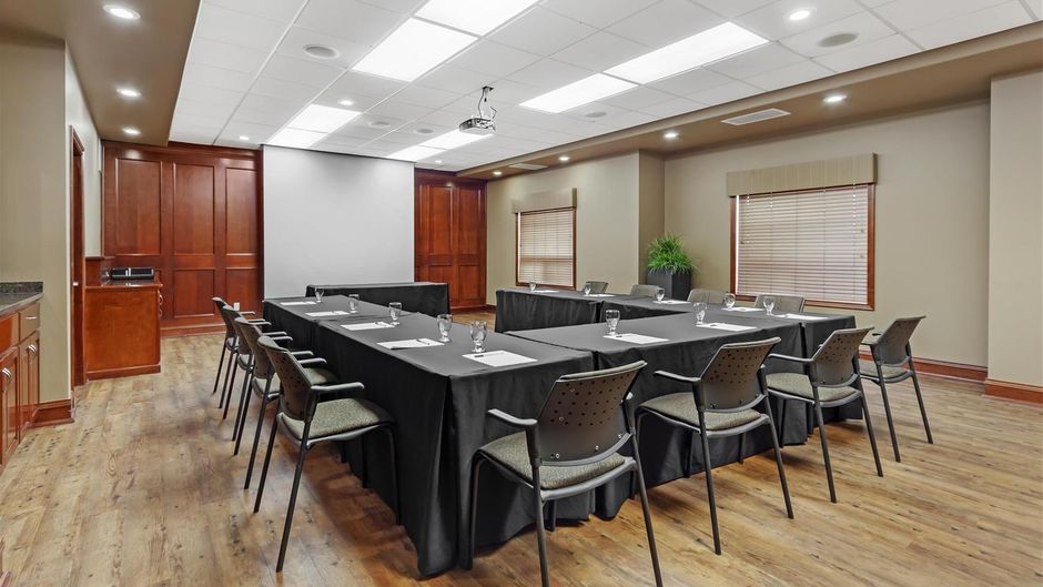 Best Western Plus Meridian Hotel Meeting