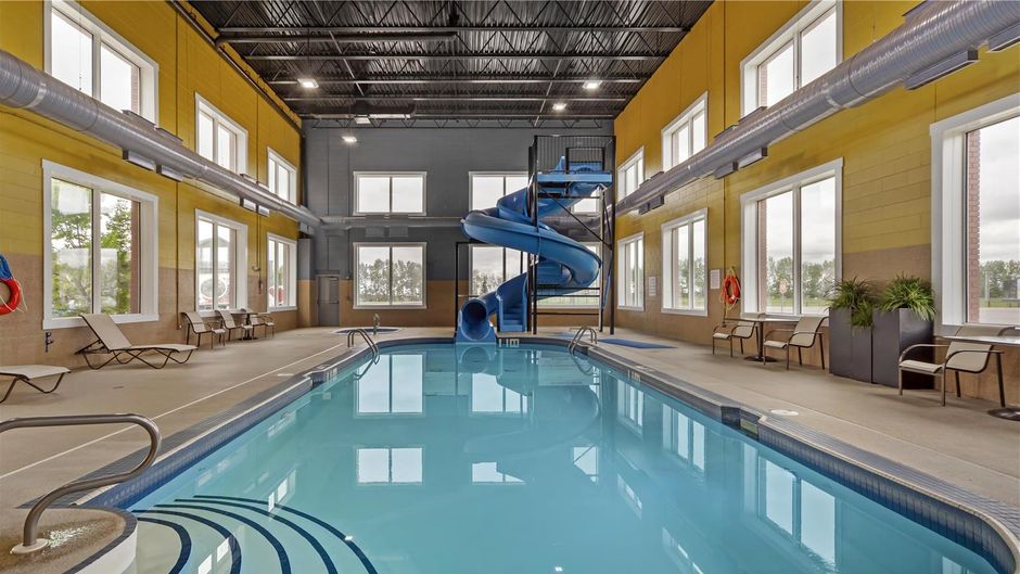Best Western Plus Meridian Hotel Pool