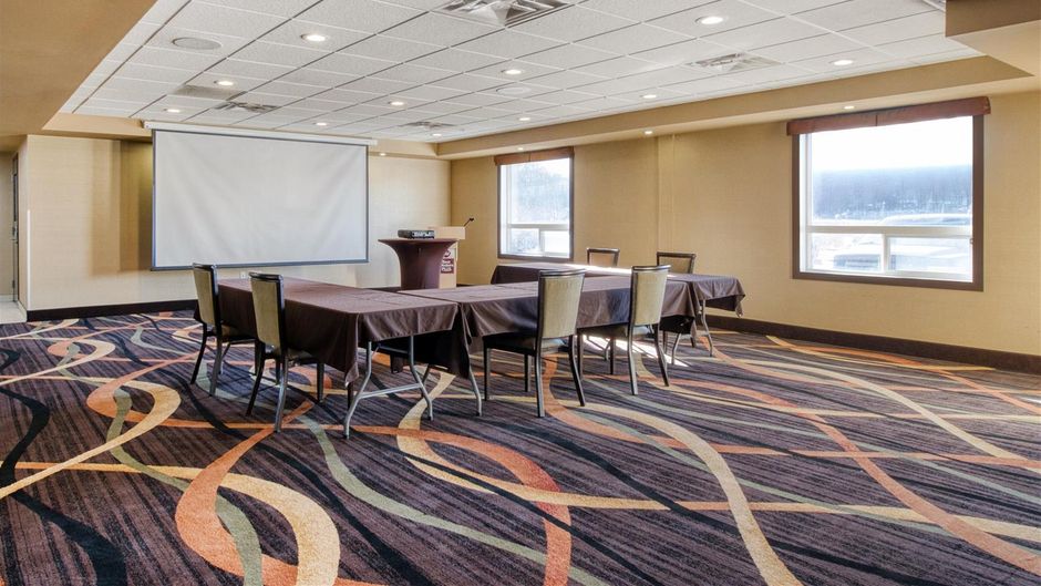 Best Western Plus Fox Creek Meeting