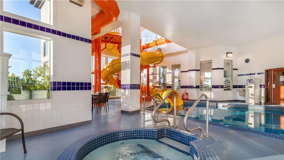 Best Western Plus Service Inn & Suites Pool
