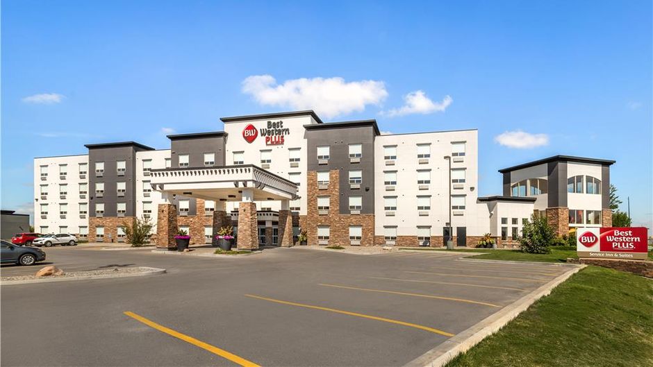 Best Western Plus Service Inn & Suites Exterior