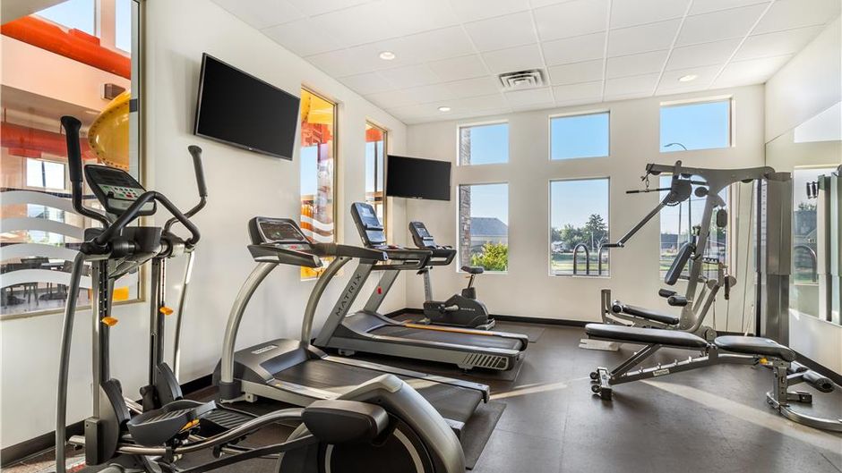 Best Western Plus Service Inn & Suites Health
