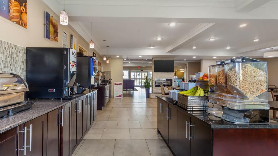 Best Western Plus Fort Saskatchewan Inn Restaurant