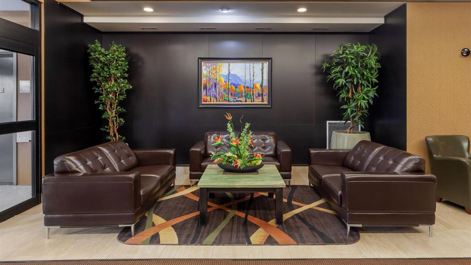 Best Western Plus Drayton Valley All Sts Lobby