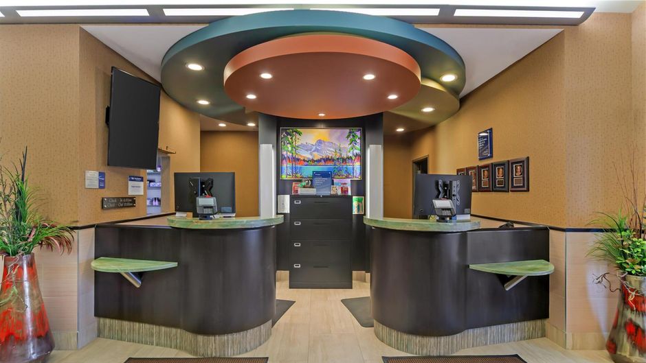 Best Western Plus Drayton Valley All Sts Lobby