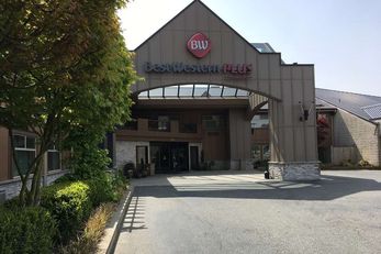Best Western Plus Langley Inn