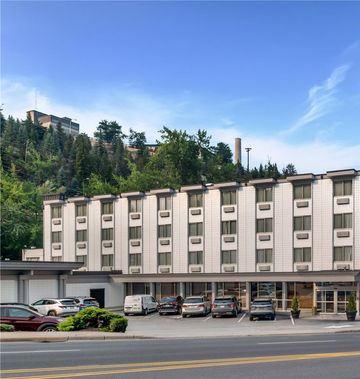 Best Western Plus Columbia River Hotel